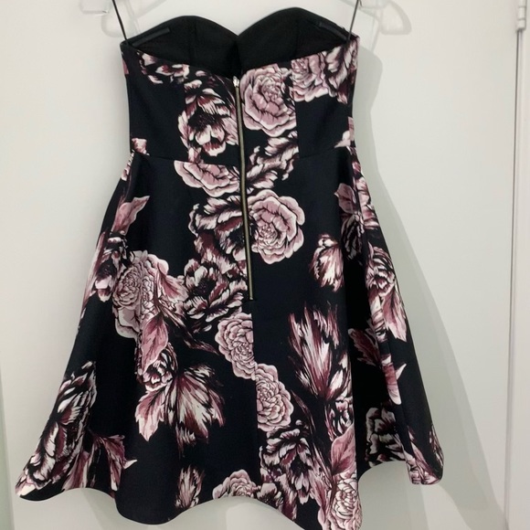 Evening Cocktail Dress - Picture 6 of 16